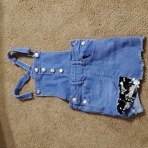 Overall shorts 4/5